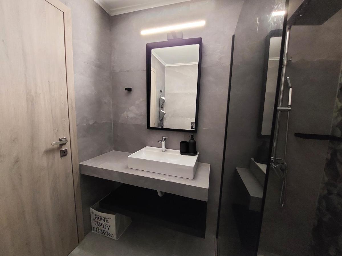 Christellie Luxury Apartment Κιάτο Εξωτερικό φωτογραφία